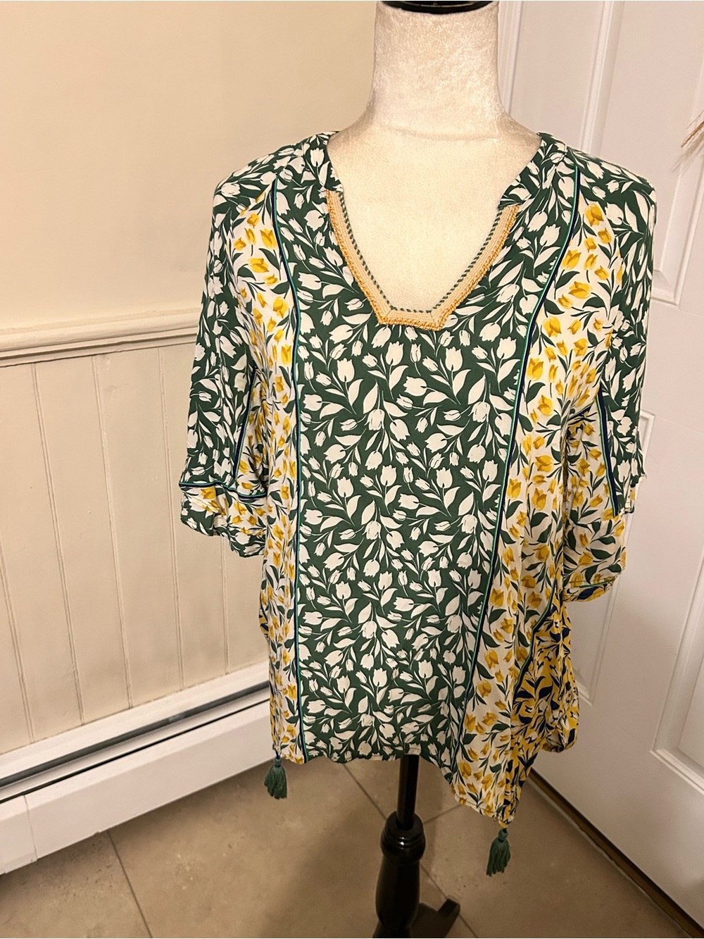 Democracy Twin Tulip Mixed Floral Boho 3/4 Sleeve Tunic Size Small